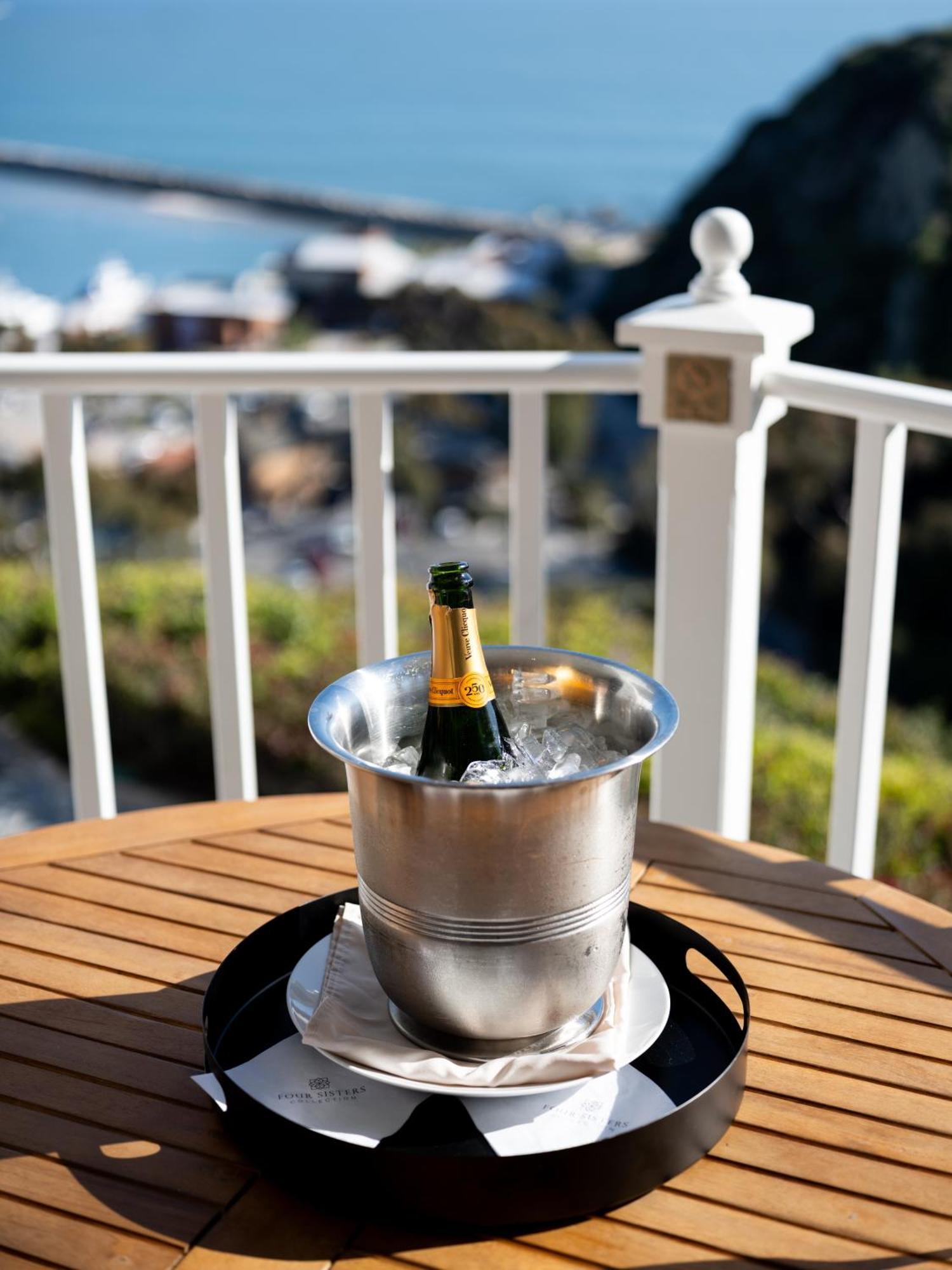 Blue Lantern Inn, A Four Sisters Inn Dana Point Bagian luar foto